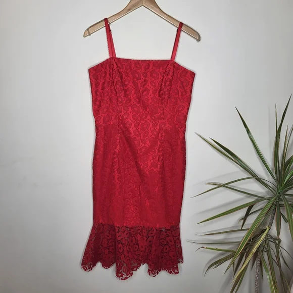 MILLY Kiss Red Lace Spaghetti Strap Slim Grace Dress With Flounce Hem - Picture 4 of 16